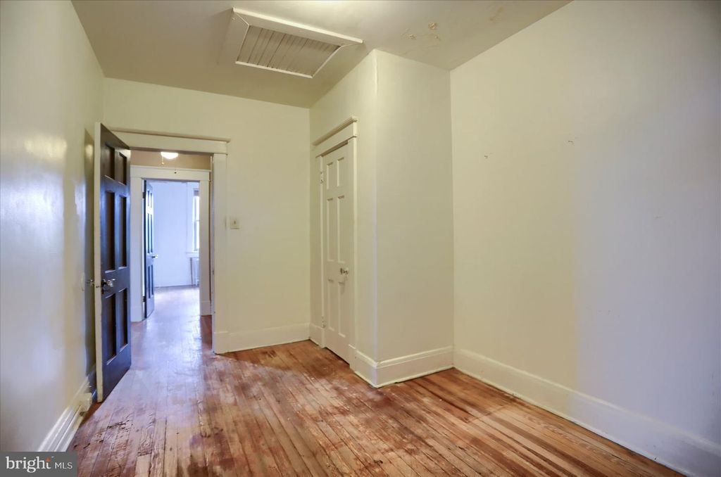 Image 31 of property listing at 2417 N PULASKI ST, Baltimore, MD 21217