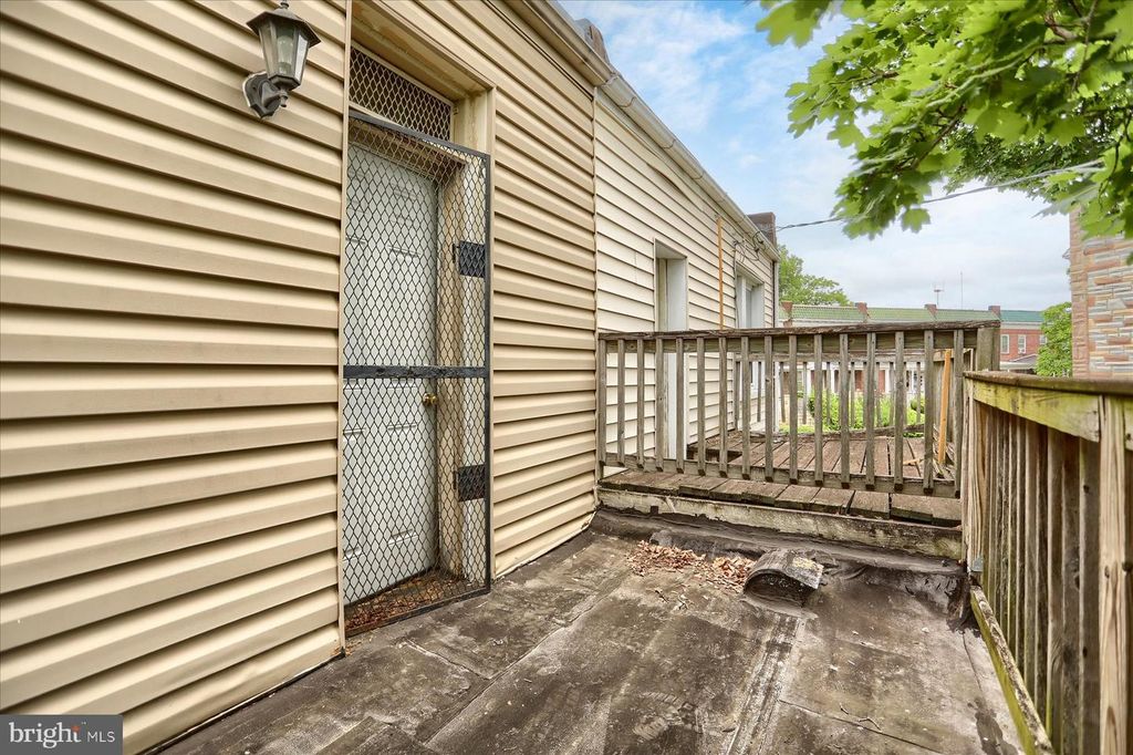 Image 46 of property listing at 2417 N PULASKI ST, Baltimore, MD 21217