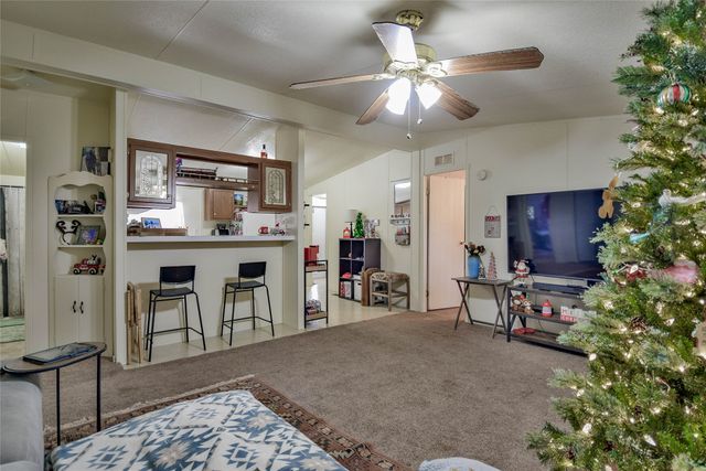 214 Gandy Street, Lipan, TX 76462