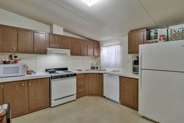 214 Gandy Street, Lipan, TX 76462