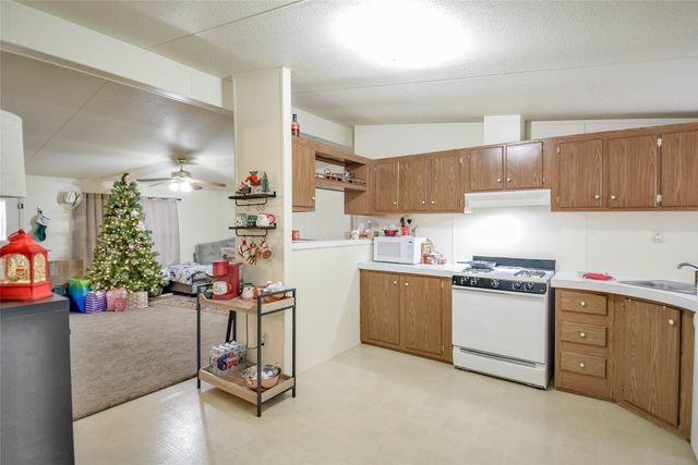 214 Gandy Street, Lipan, TX 76462