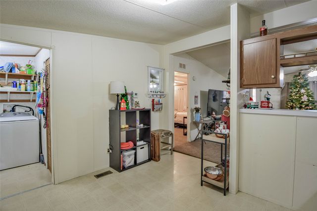 214 Gandy Street, Lipan, TX 76462