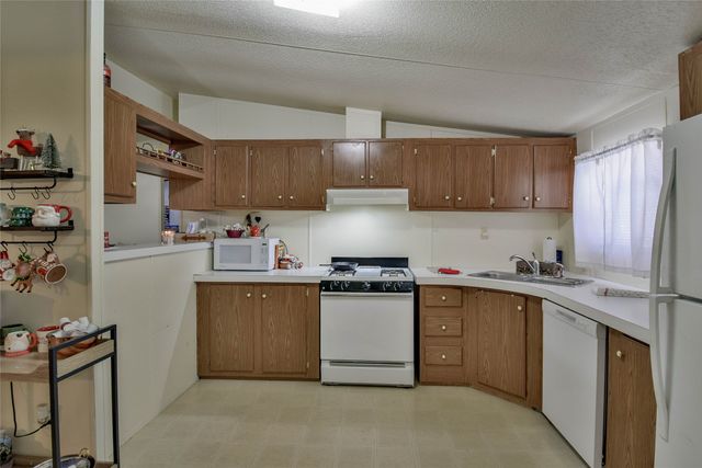 214 Gandy Street, Lipan, TX 76462