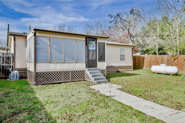 214 Gandy Street, Lipan, TX 76462