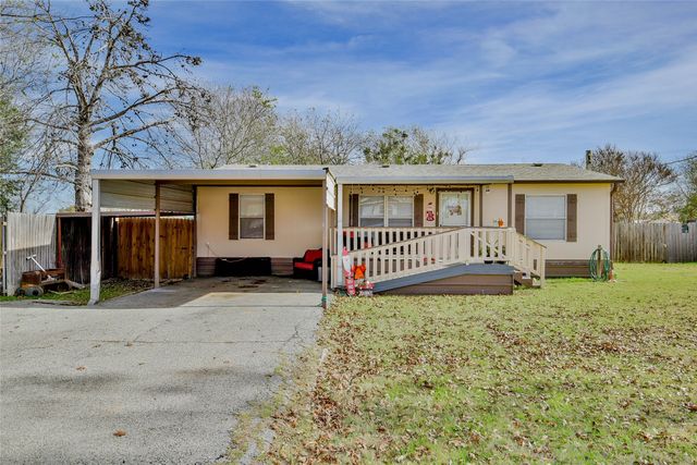 214 Gandy Street, Lipan, TX 76462