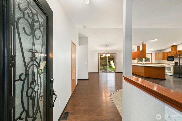 138 Alderbrook Lane, Chehalis, WA 98532