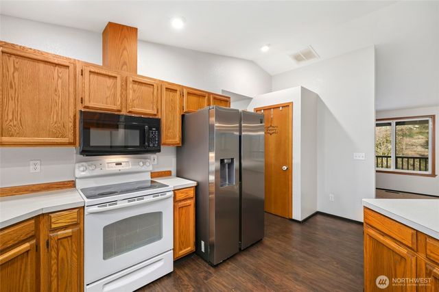 138 Alderbrook Lane, Chehalis, WA 98532