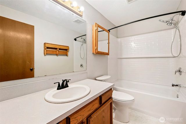 138 Alderbrook Lane, Chehalis, WA 98532