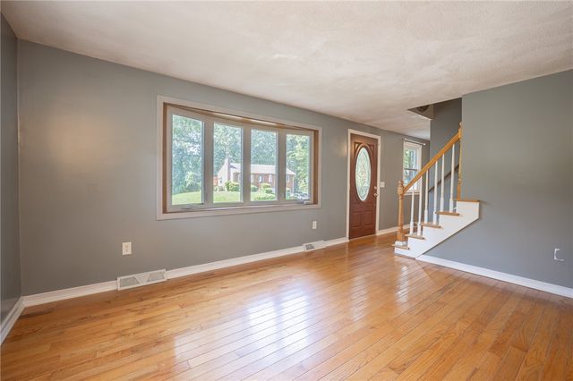 20 Watercress Court, Coventry, RI 02816