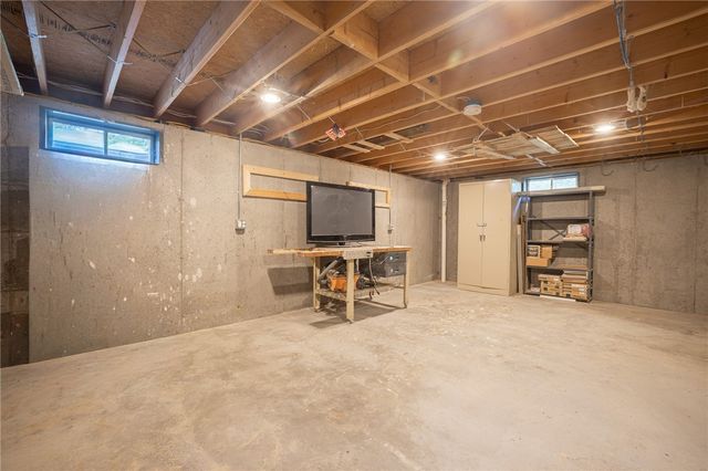 20 Watercress Court, Coventry, RI 02816