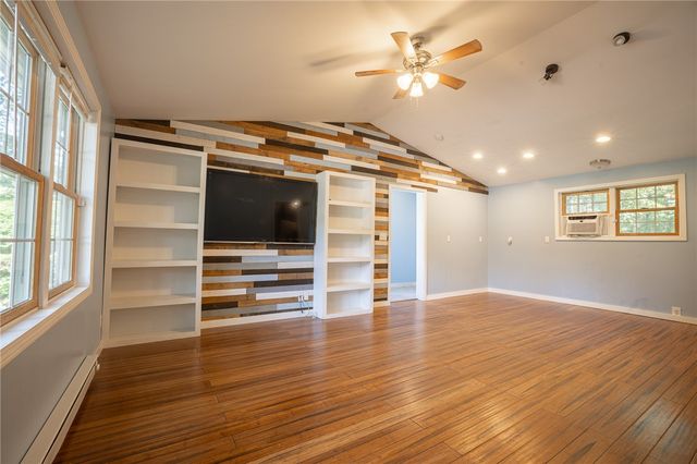 20 Watercress Court, Coventry, RI 02816