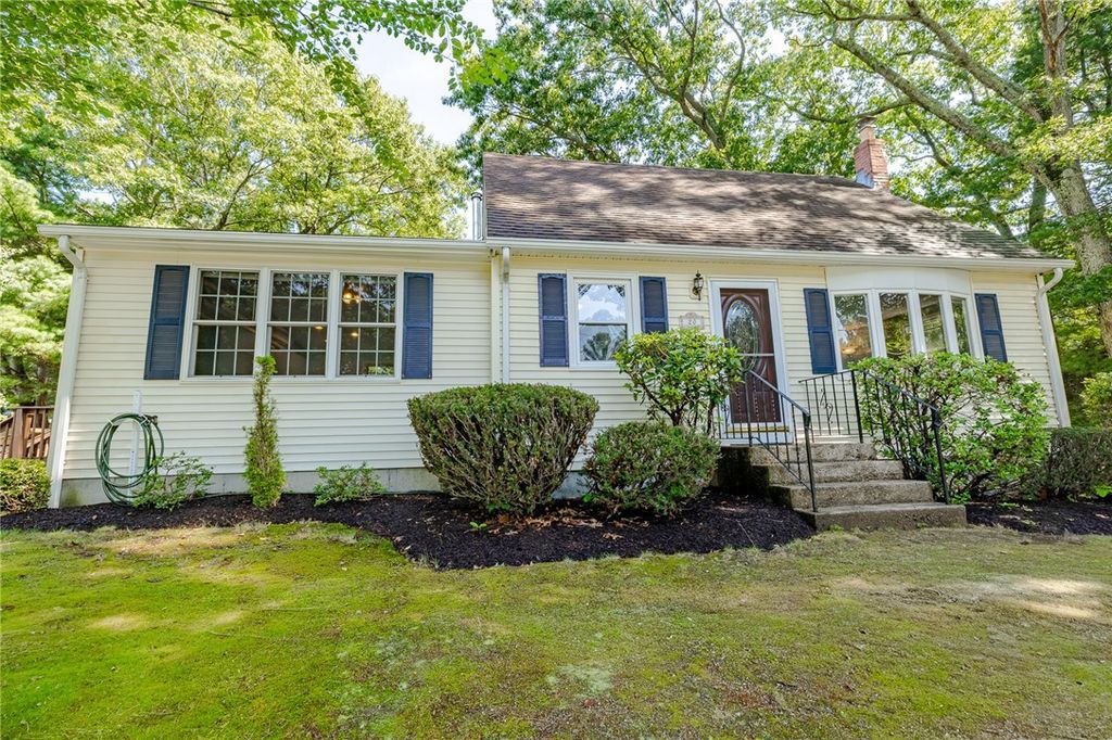 20 Watercress Court, Coventry, RI 02816