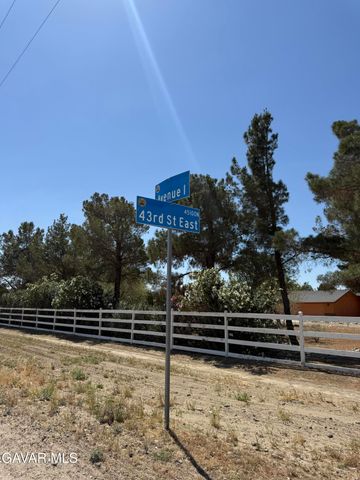 E Avenue I E Ave I Vic 45 Ste, Lancaster, CA 93535