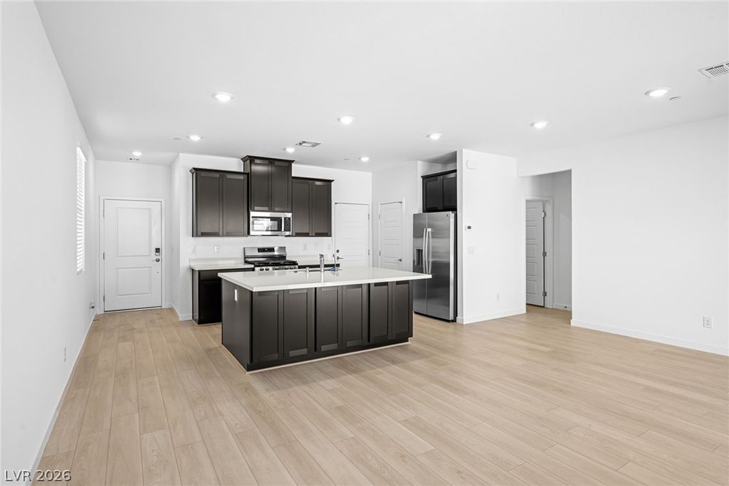 9561 Sagebrush Grove Street, Las Vegas, NV 89178 — photo 3
