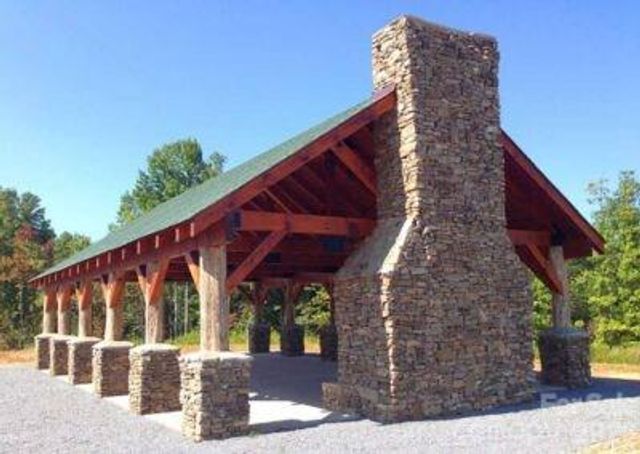 538 Grandview Peaks Drive 31, Nebo, NC 28761