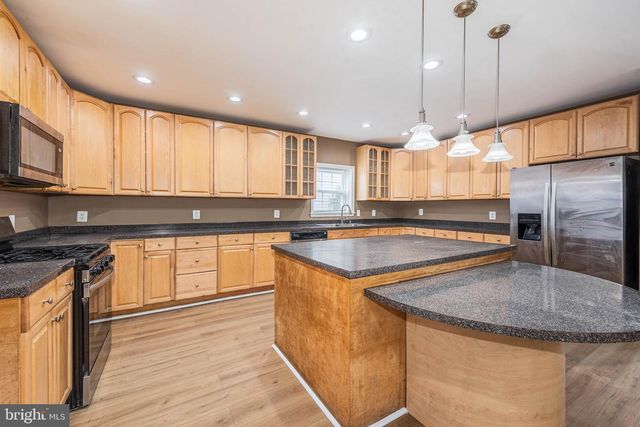 4021 BARRINGTON RD, Baltimore, MD 21207