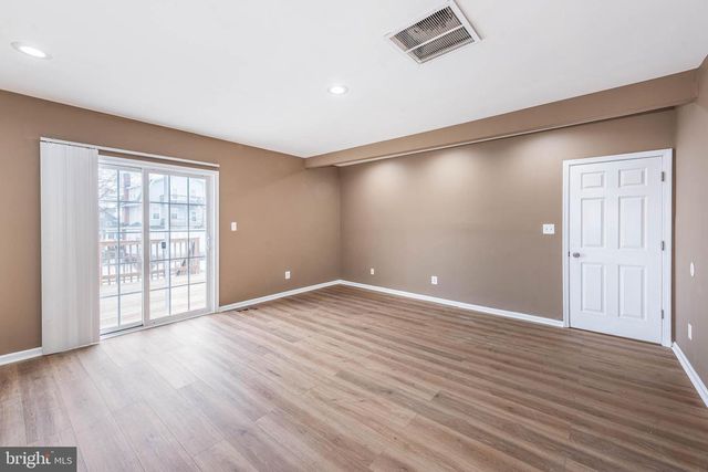 4021 BARRINGTON RD, Baltimore, MD 21207