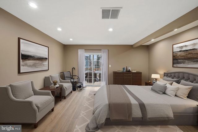 4021 BARRINGTON RD, Baltimore, MD 21207