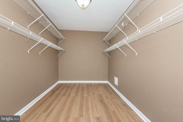 4021 BARRINGTON RD, Baltimore, MD 21207