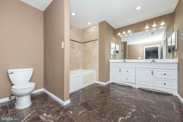 4021 BARRINGTON RD, Baltimore, MD 21207