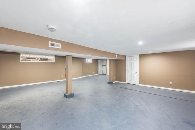 4021 BARRINGTON RD, Baltimore, MD 21207