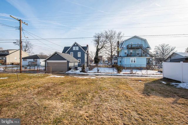 4021 BARRINGTON RD, Baltimore, MD 21207