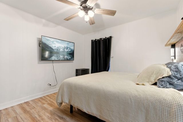 457 Loma Hermosa Drive NW, Albuquerque, NM 87105