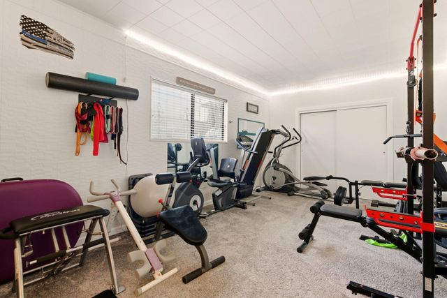 457 Loma Hermosa Drive NW, Albuquerque, NM 87105