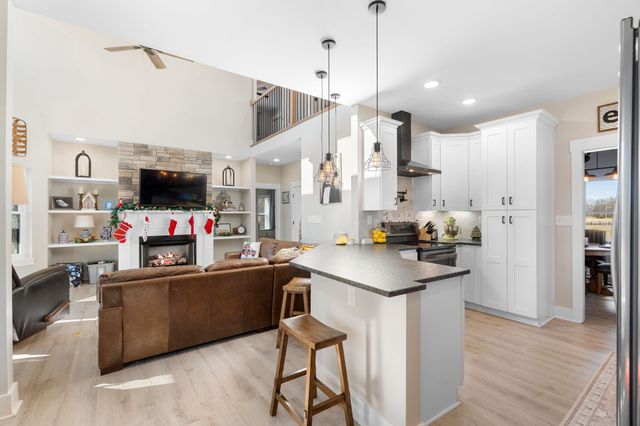 5650 Sledge Rd, Christiana, TN 37037