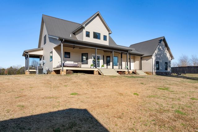 5650 Sledge Rd, Christiana, TN 37037