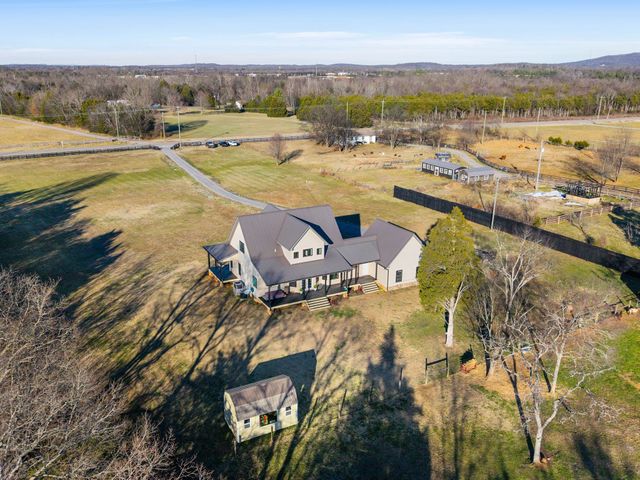 5650 Sledge Rd, Christiana, TN 37037