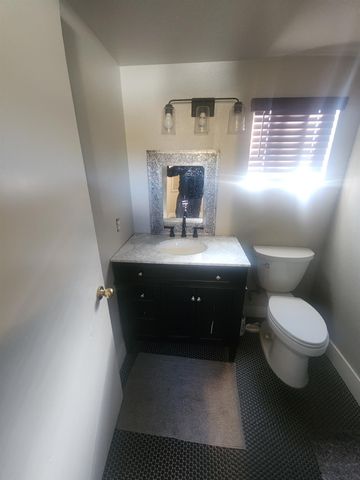 2721 San Jose Way, Sacramento, CA 95817