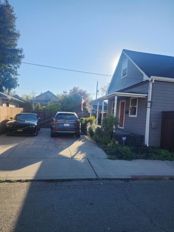 2721 San Jose Way, Sacramento, CA 95817