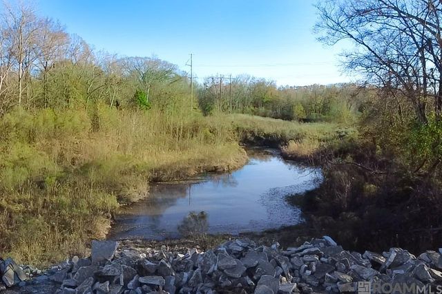 16430 Tiger Bend Rd, Baton Rouge, LA 70817