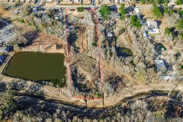 16430 Tiger Bend Rd, Baton Rouge, LA 70817