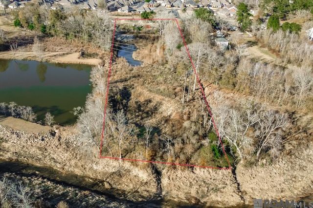 16430 Tiger Bend Rd, Baton Rouge, LA 70817