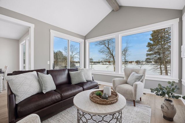 1031 Hart Lake Avenue, New Richmond, WI 54017