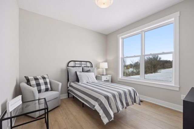 1031 Hart Lake Avenue, New Richmond, WI 54017