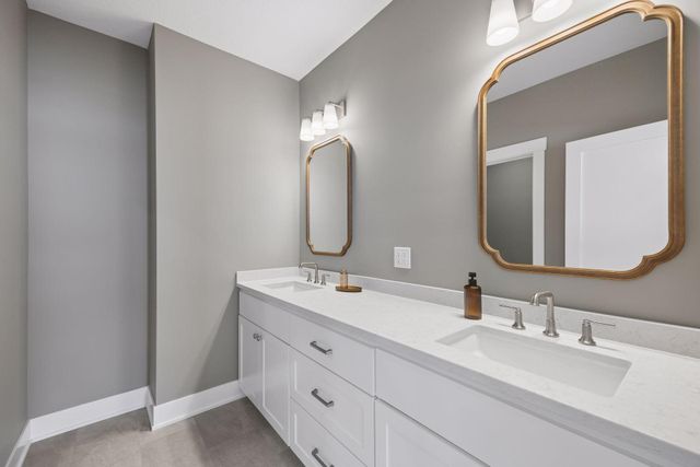 1031 Hart Lake Avenue, New Richmond, WI 54017