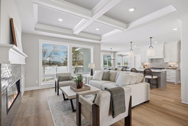 1031 Hart Lake Avenue, New Richmond, WI 54017