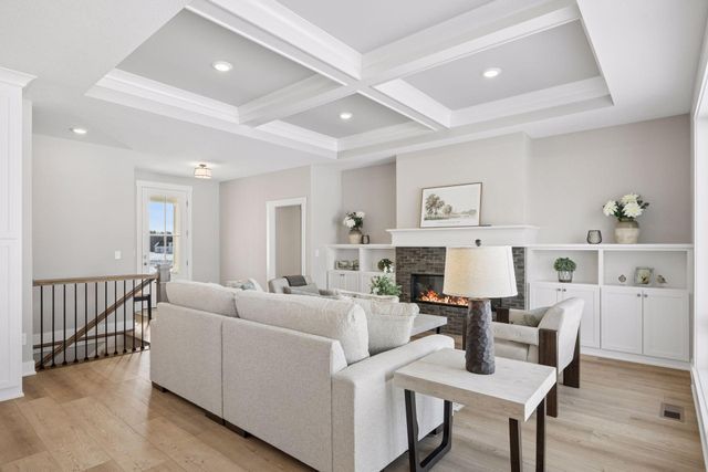 1031 Hart Lake Avenue, New Richmond, WI 54017