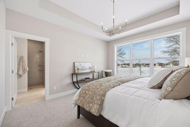 1031 Hart Lake Avenue, New Richmond, WI 54017