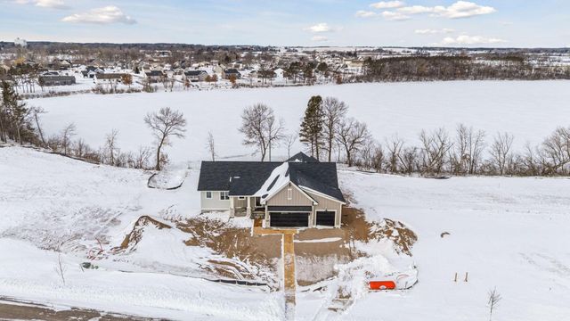 1031 Hart Lake Avenue, New Richmond, WI 54017