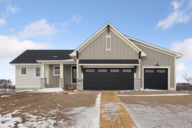 1031 Hart Lake Avenue, New Richmond, WI 54017