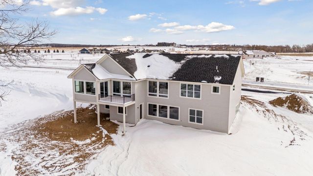 1031 Hart Lake Avenue, New Richmond, WI 54017