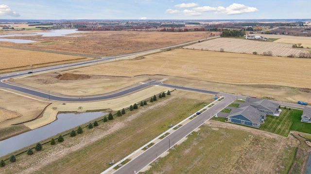 1031 Hart Lake Avenue, New Richmond, WI 54017