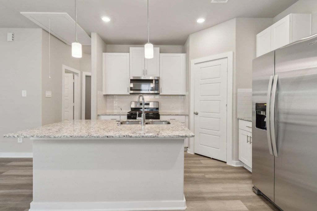 1662 Shae Oak Lane, Conroe, TX 77304