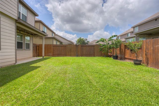 13525 Brooklyn Mead Lane, Willis, TX 77378