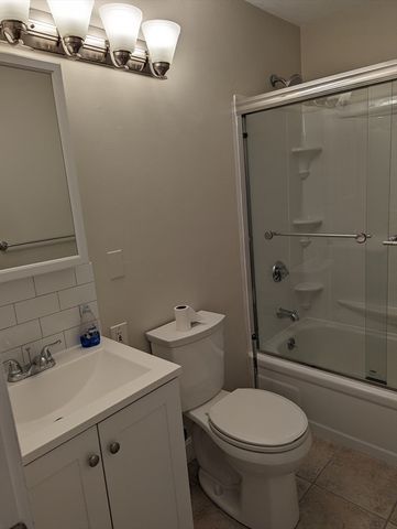 41 South St 6, Boston, MA 02135