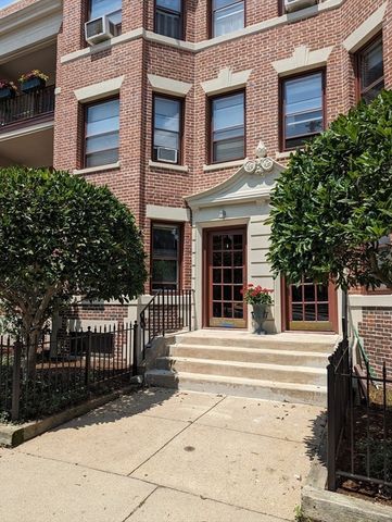 41 South St 6, Boston, MA 02135